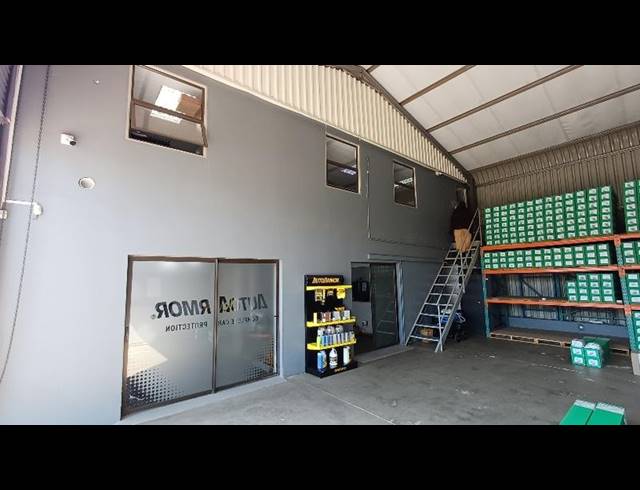 INDUSTRIAL PROPERTY TO RENT IN LYTTELTON MANOR